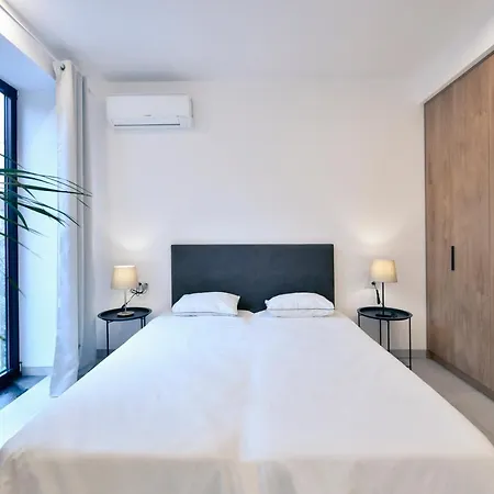 Apartment Collective Urban In Tirana