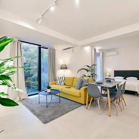 Apartment Collective Urban In Tirana